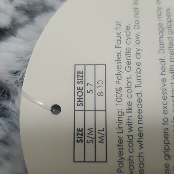 2 pair New Unused Slipper Booties with Grippers SUPER SOFT Size S/M (5-7) - Picture 6 of 6